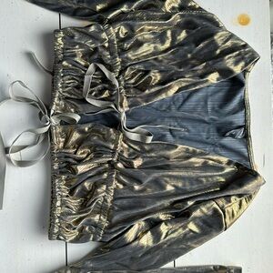SHEIN Gold Long Sleeve Top